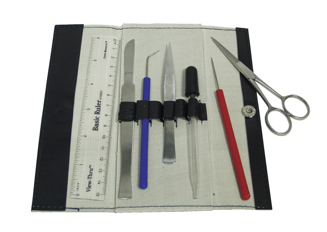 DR Instruments 65 Series Student Dissection Kit, Tri-Fold Vinyl Case, 8 Pieces, Item Number 564410